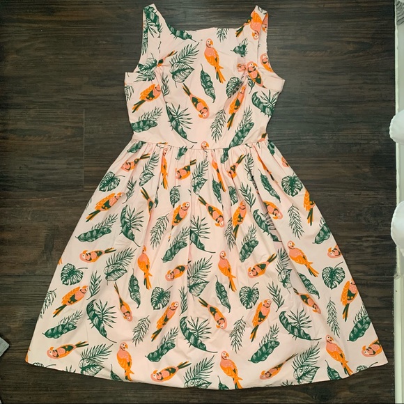 Retro Inspired Tropical Birds Dress - Picture 2 of 8